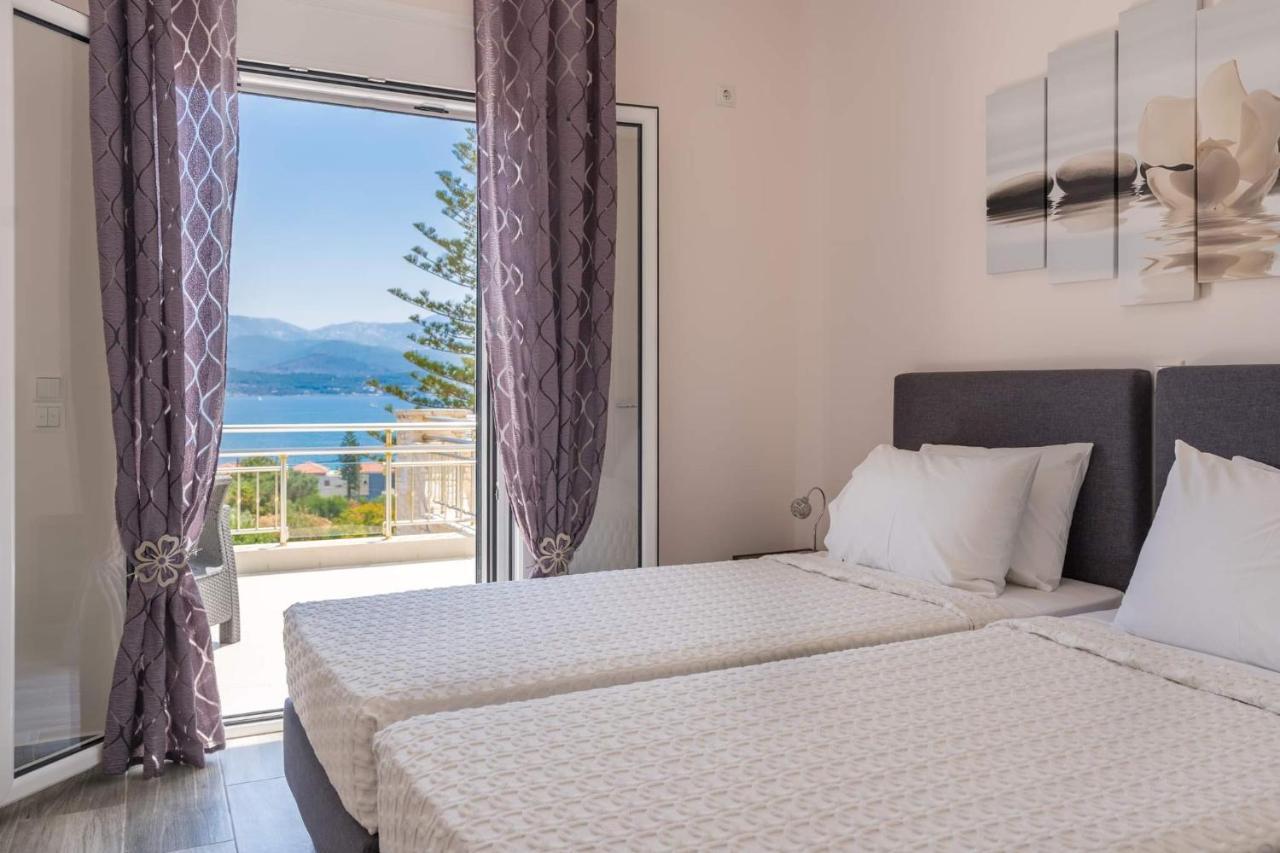 Diwani Luxury Villas Lixouri Ngoại thất bức ảnh