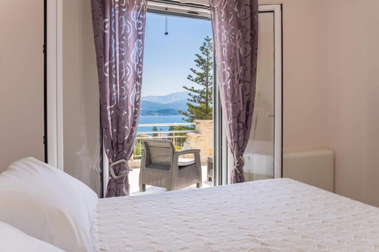 Diwani Luxury Villas Lixouri Ngoại thất bức ảnh